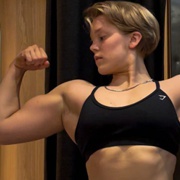 Teen muscle girl Fitness girl Lizzy
